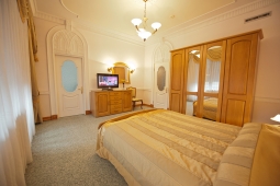 05.jpg